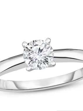 14K WHITE GOLD RING CONTAINING NATURAL DIAMOND WEIGHING IN TOTAL APPROX. 1.8 DWT